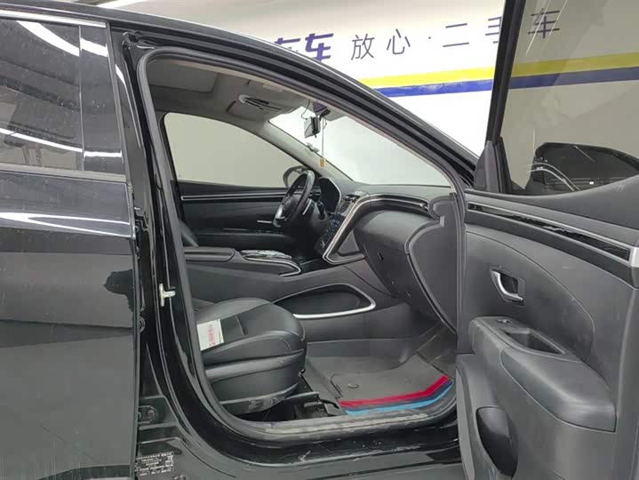 Фото 8 - Hyundai Tucson L