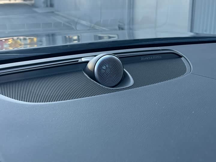 Фото 11 - Volvo S90