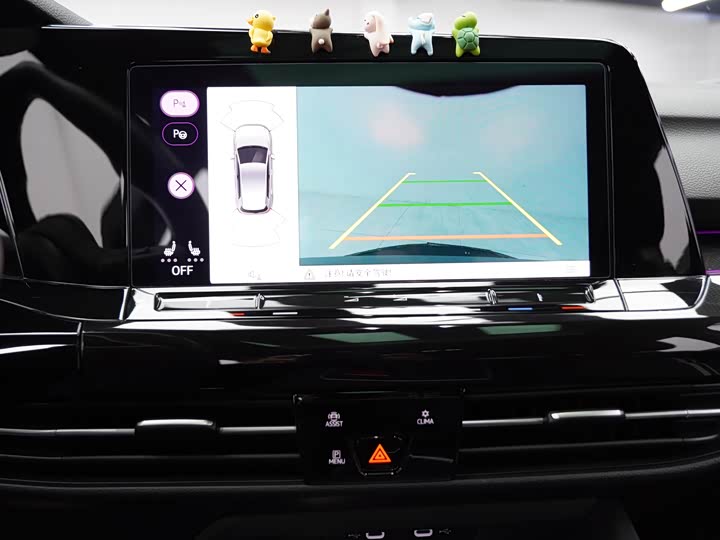 Фото 14 - Volkswagen Golf