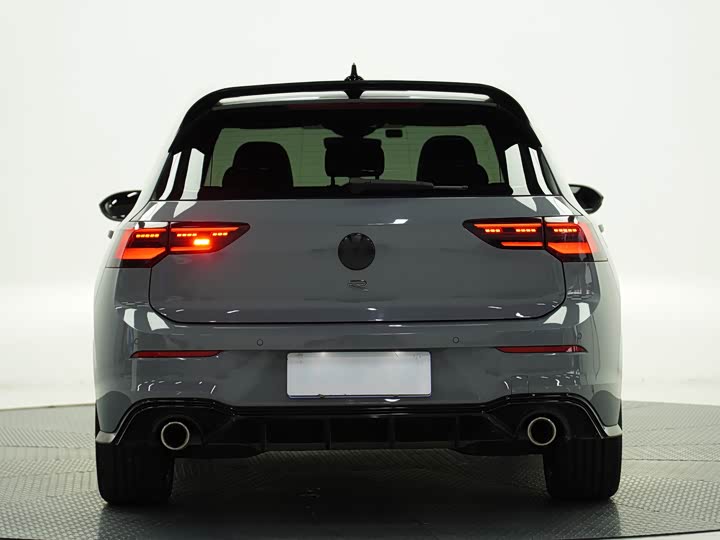 Фото 4 - Volkswagen Golf