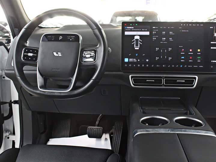 Фото 9 - LiXiang L7