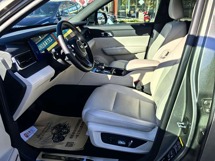 Фото 3 - LiXiang One