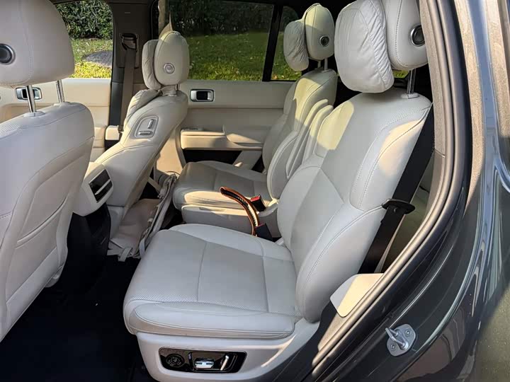 Фото 10 - LiXiang L8