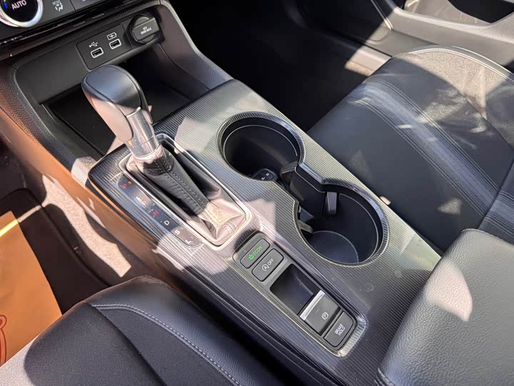 Фото 14 - Honda Civic