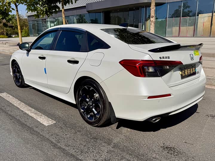 Фото 6 - Honda Civic