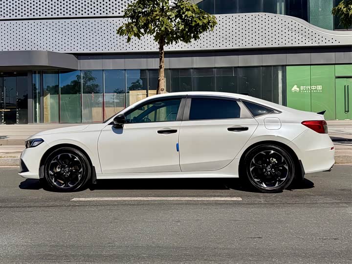 Фото 7 - Honda Civic