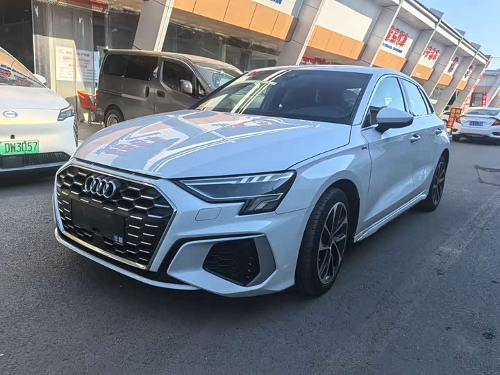 Фото 1 - Audi A3