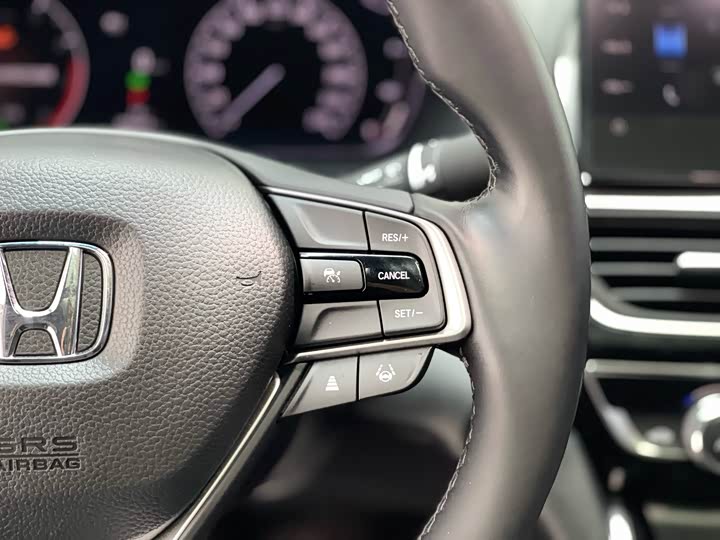 Фото 18 - Honda Inspire