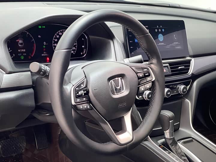 Фото 29 - Honda Inspire