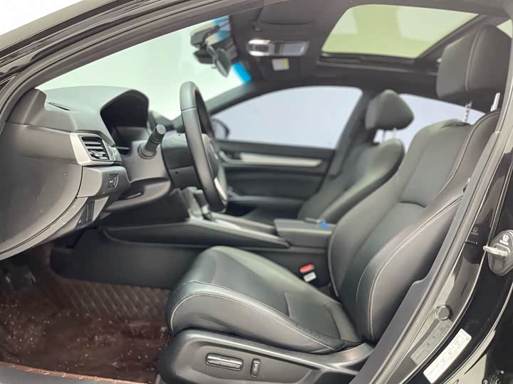 Фото 32 - Honda Inspire