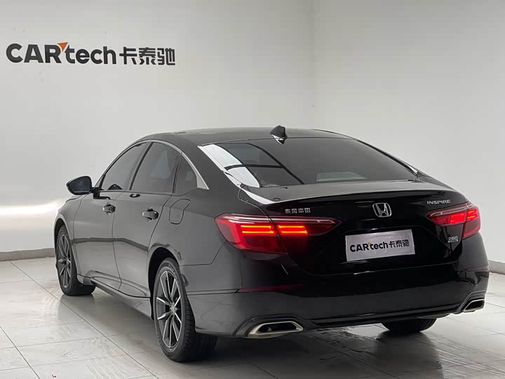 Фото 38 - Honda Inspire