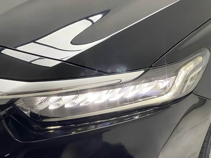 Фото 5 - Honda Inspire