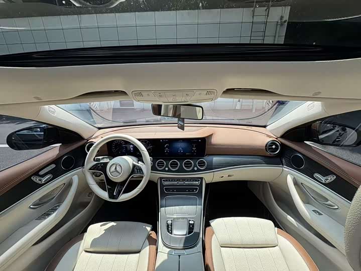 Фото 9 - Mercedes-Benz E-Class