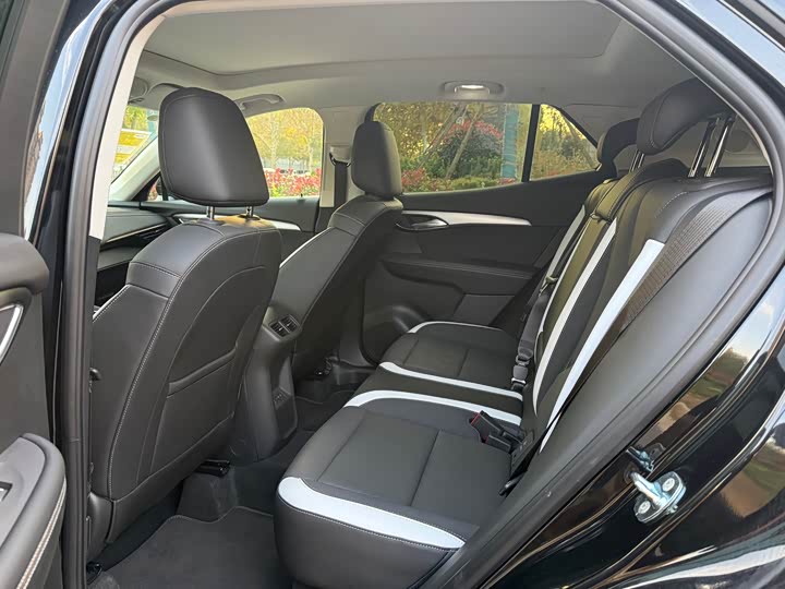 Фото 6 - Buick Envision Plus