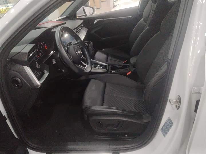 Фото 15 - Audi A3