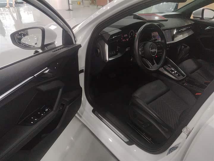 Фото 16 - Audi A3