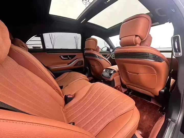 Фото 6 - Mercedes-Benz S-Class