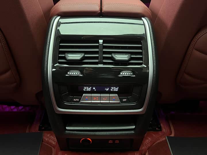 Фото 24 - BMW X5