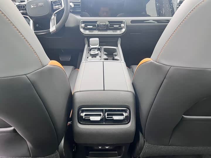 Фото 9 - BAIC Beijing BJ40