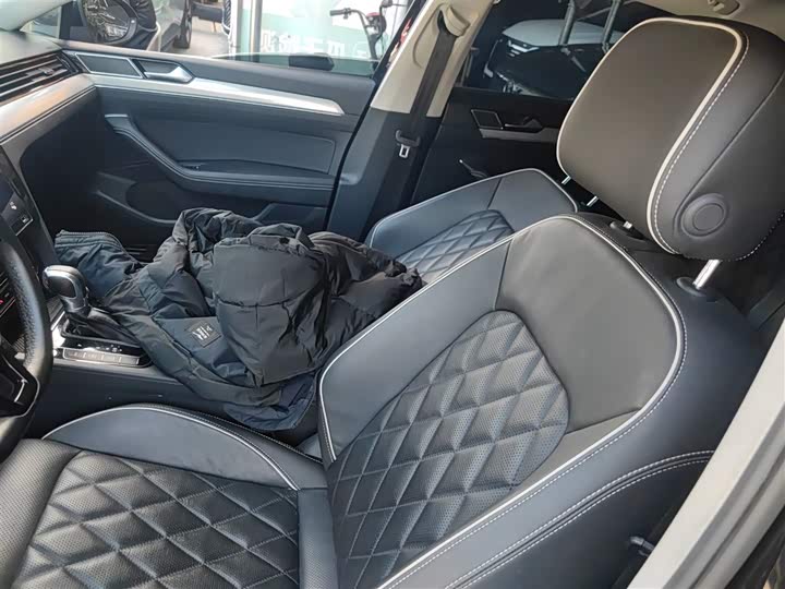 Фото 15 - Volkswagen Magotan GTE Hybrid