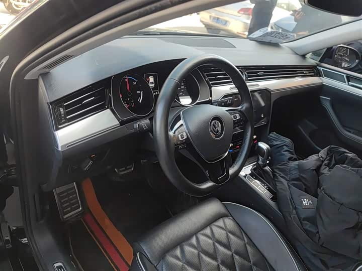 Фото 16 - Volkswagen Magotan GTE Hybrid