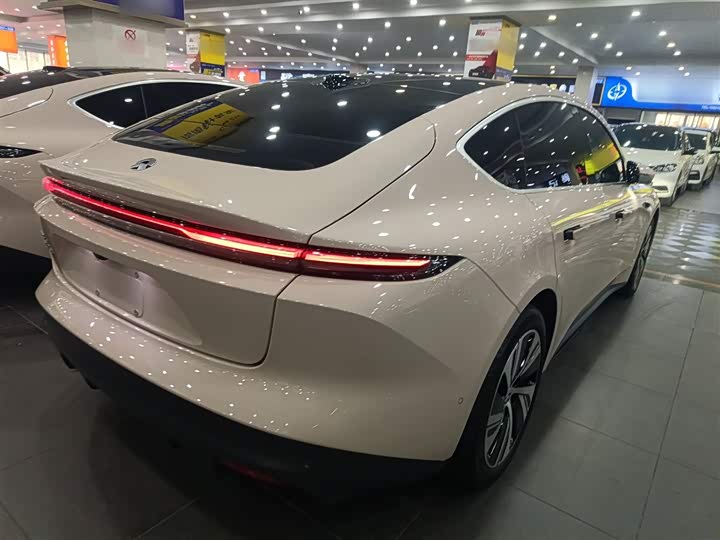 Фото 7 - Nio ET5