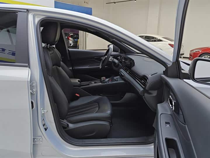 Фото 8 - GAC Trumpchi Empow R