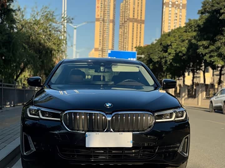 Фото 2 - BMW 5 Series