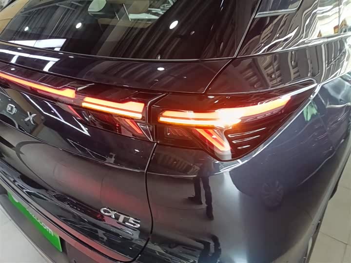 Фото 8 - BAIC Arcfox Alpha T5