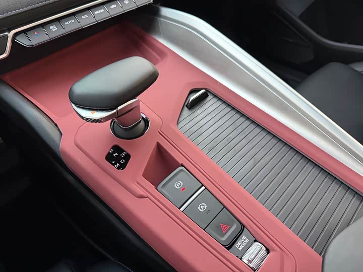 Фото 14 - Geely Preface