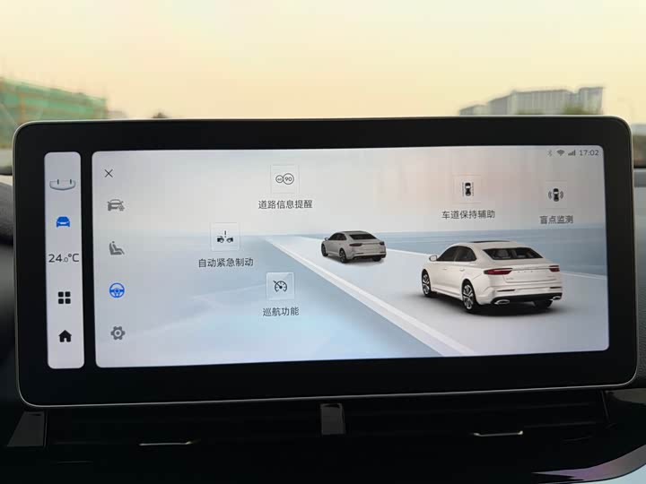 Фото 17 - Geely Preface