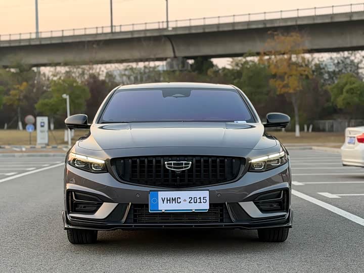 Фото 2 - Geely Preface