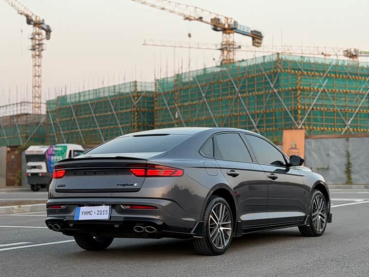 Фото 24 - Geely Preface