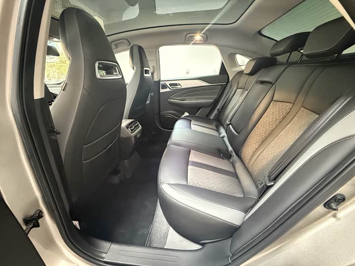 Фото 6 - GAC Aion S Plus