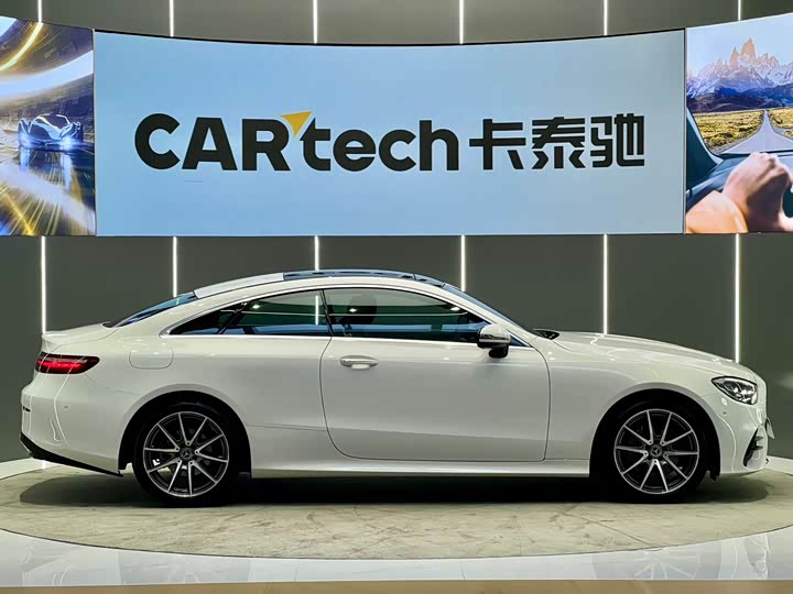 Фото 23 - Mercedes-Benz E-Class