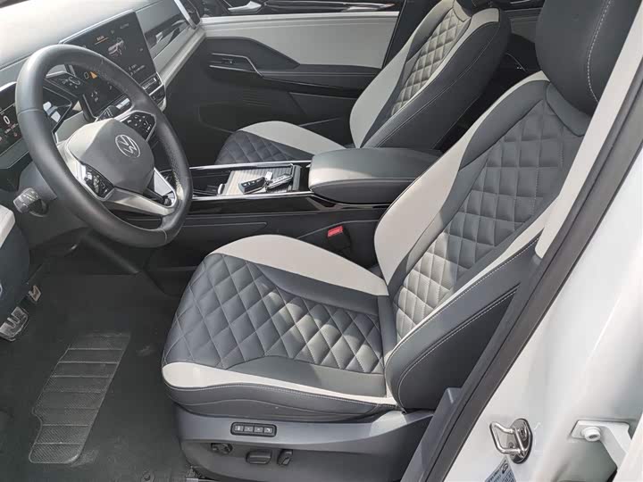 Фото 15 - Volkswagen ID.6 Crozz