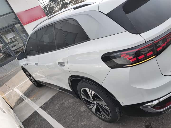 Фото 5 - Volkswagen ID.6 Crozz