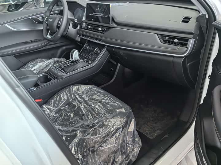 Фото 10 - Chery Tiggo 8