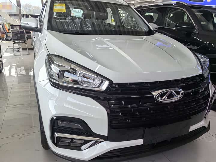 Фото 2 - Chery Tiggo 8