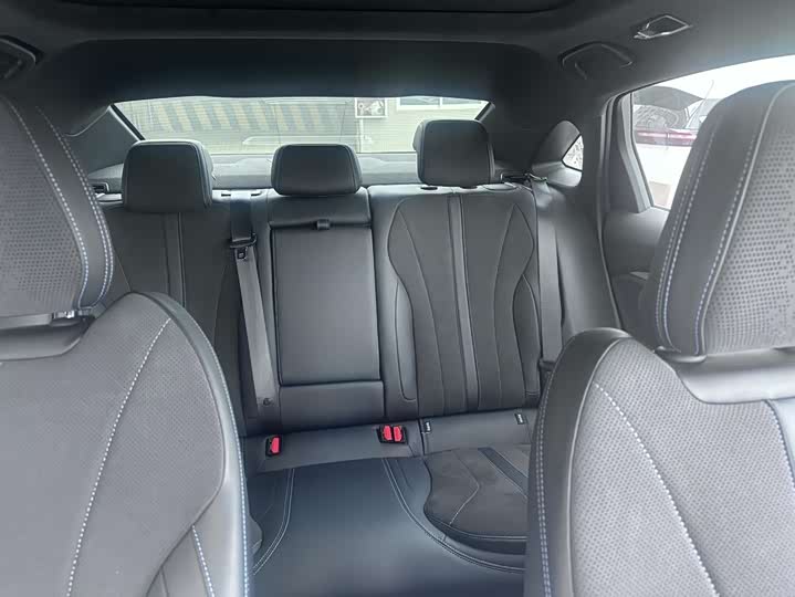 Фото 13 - Geely Preface