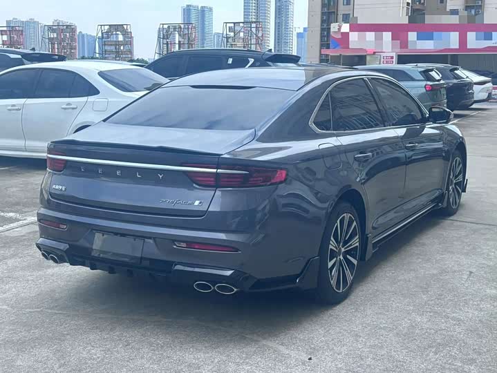 Фото 6 - Geely Preface