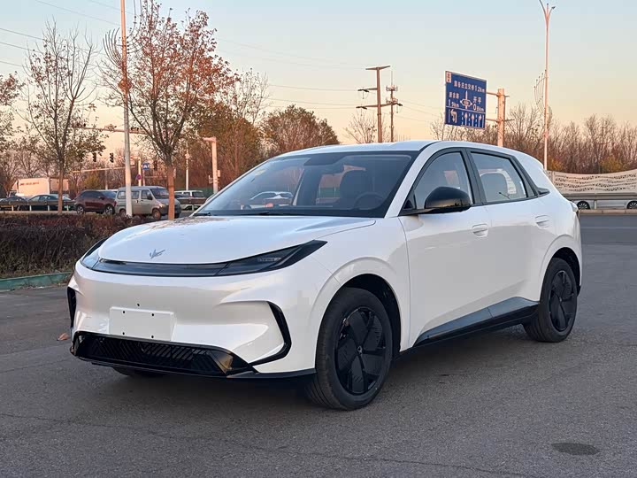 Фото 1 - BAIC Arcfox T1