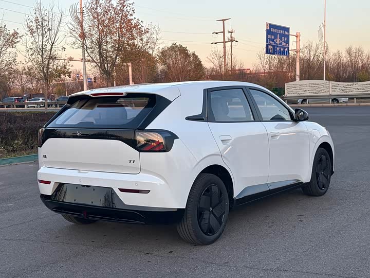 Фото 6 - BAIC Arcfox T1