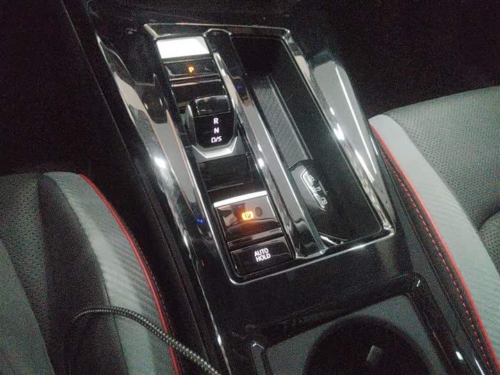 Фото 14 - Volkswagen Lamando L