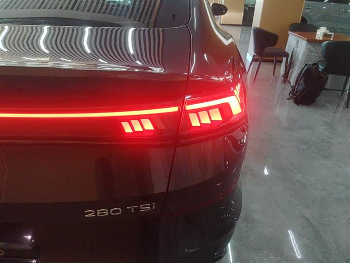 Фото 8 - Volkswagen Lamando L