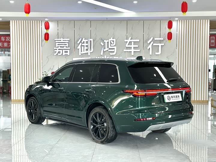 Фото 4 - LiXiang One