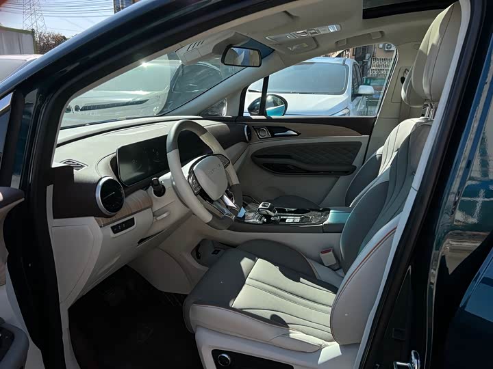 Фото 10 - Dongfeng Forthing Yacht