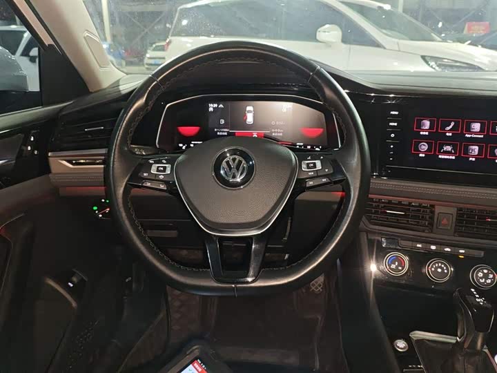 Фото 11 - Volkswagen Sagitar L