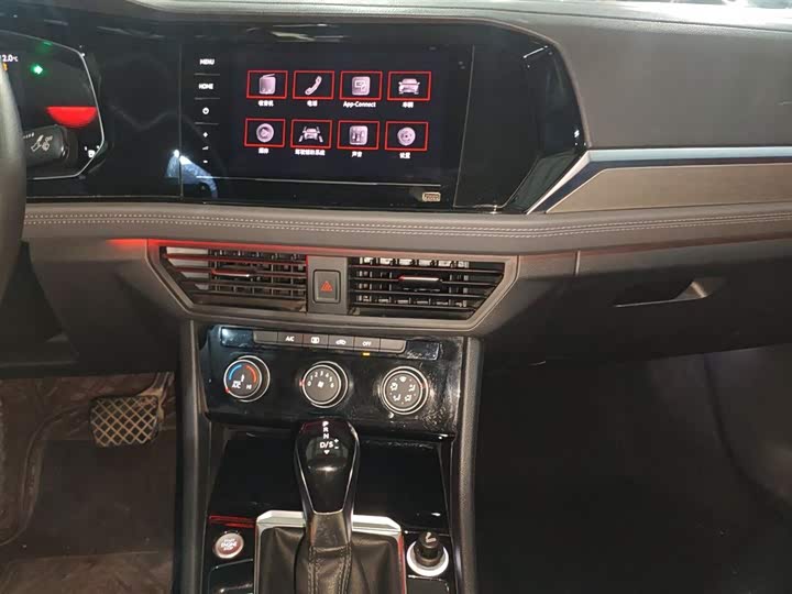 Фото 13 - Volkswagen Sagitar L