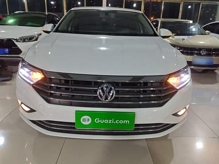 Фото 3 - Volkswagen Sagitar L